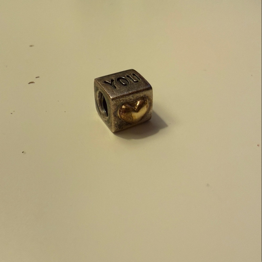 Pandora Love Charm - Picture 2 of 2